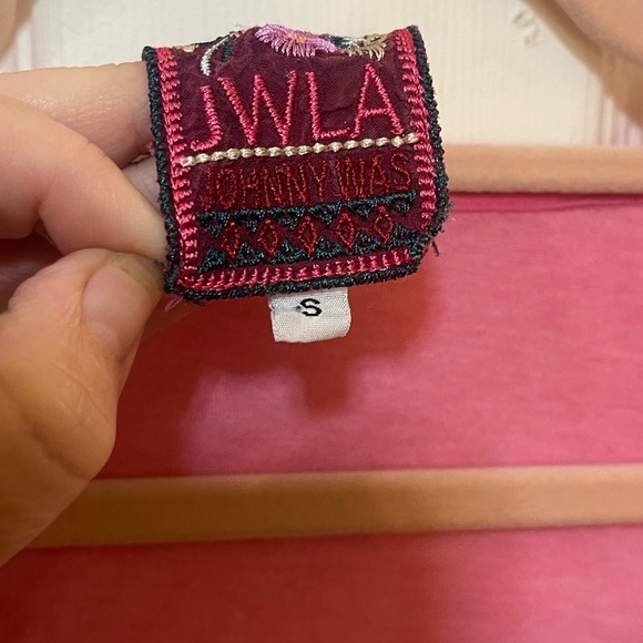 Johnny Was JWLA embroidered handkerchief hem tunic T-shirt pink small - Picture 9 of 9